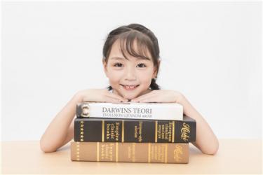 女娃娃取名鼠年