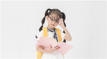 女娃娃取名鼠年